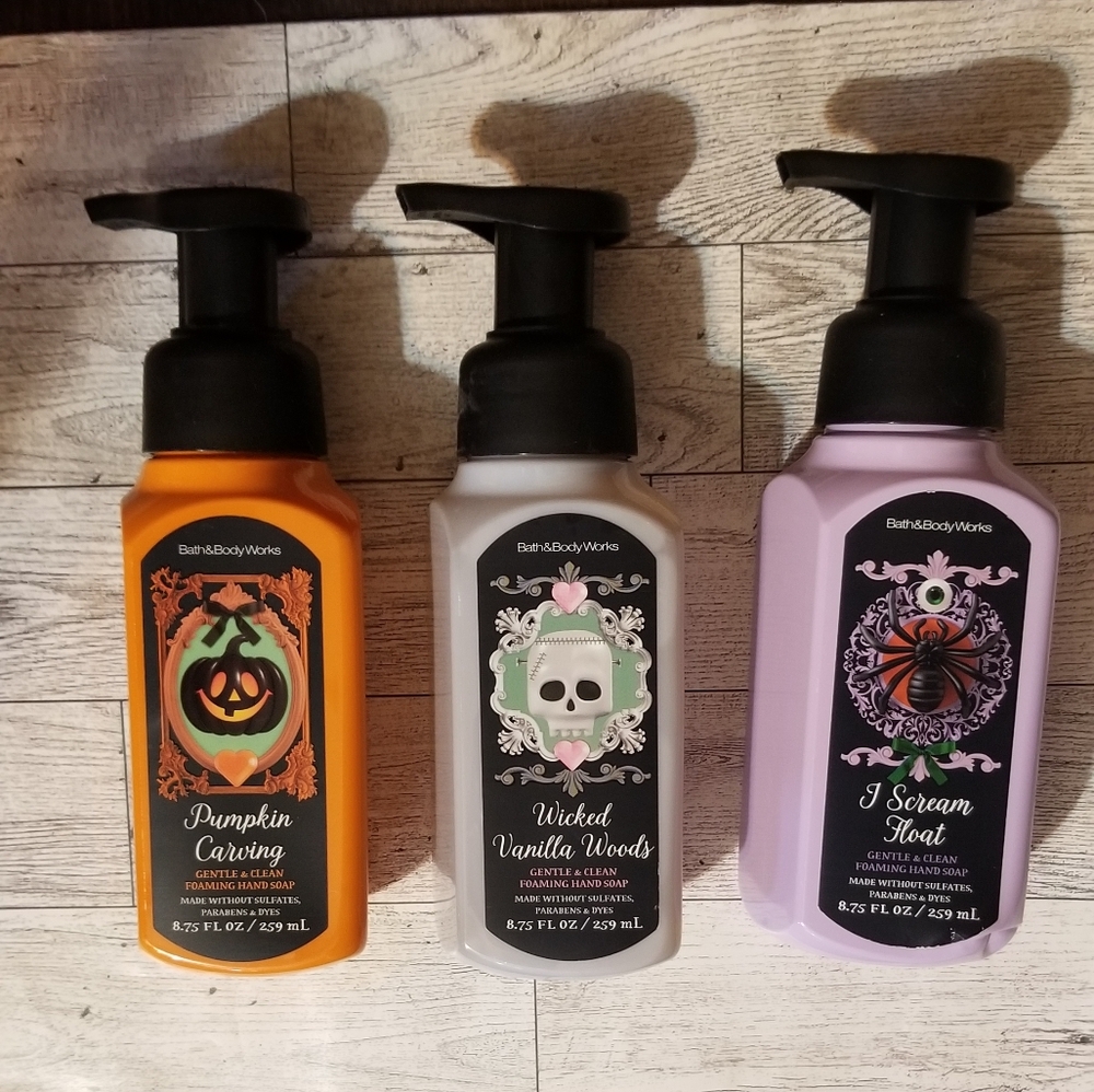 3 Bath & Body Works Halloween Fall Foaming Handsoaps NEW Vanilla Pumpkin